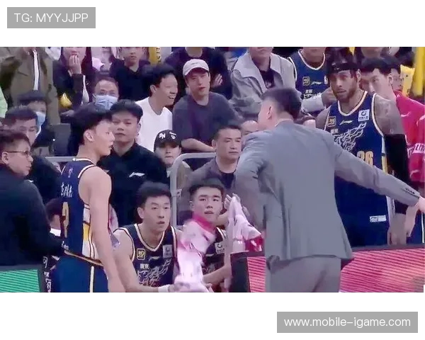 广东宏远迎战强敌 决战季后赛 全力冲击总冠军荣耀