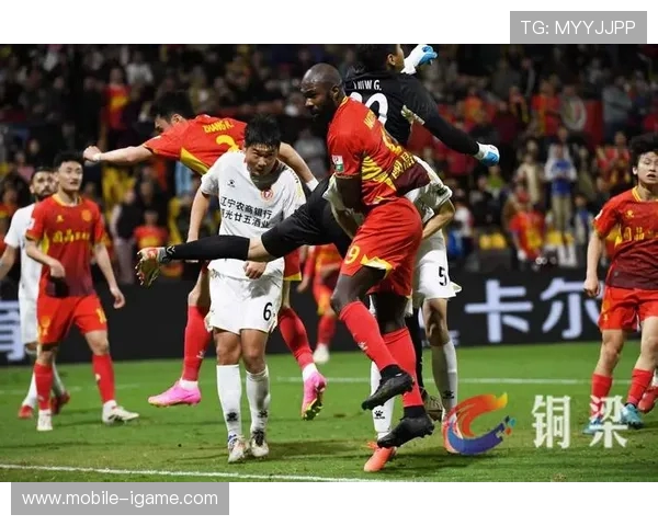 广东与辽宁总决赛首战激战正酣双方球员全力以赴争夺胜利荣耀